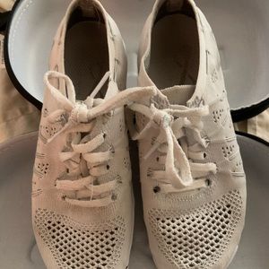 Nfinity flight cheer shoes size 4.5